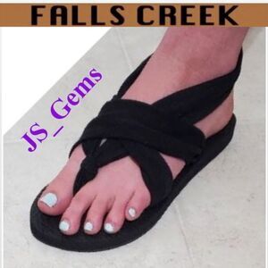 New Falls Creek Sandals Womens Size 7 Black Cloth Strappy Flat Shoes NWT